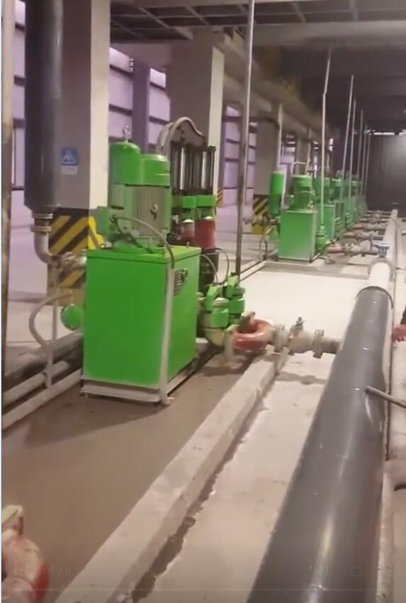 YB250陶瓷(ci)柱塞泵(bèng)大批量(liàng)使用現(xiàn)場視頻(pín)