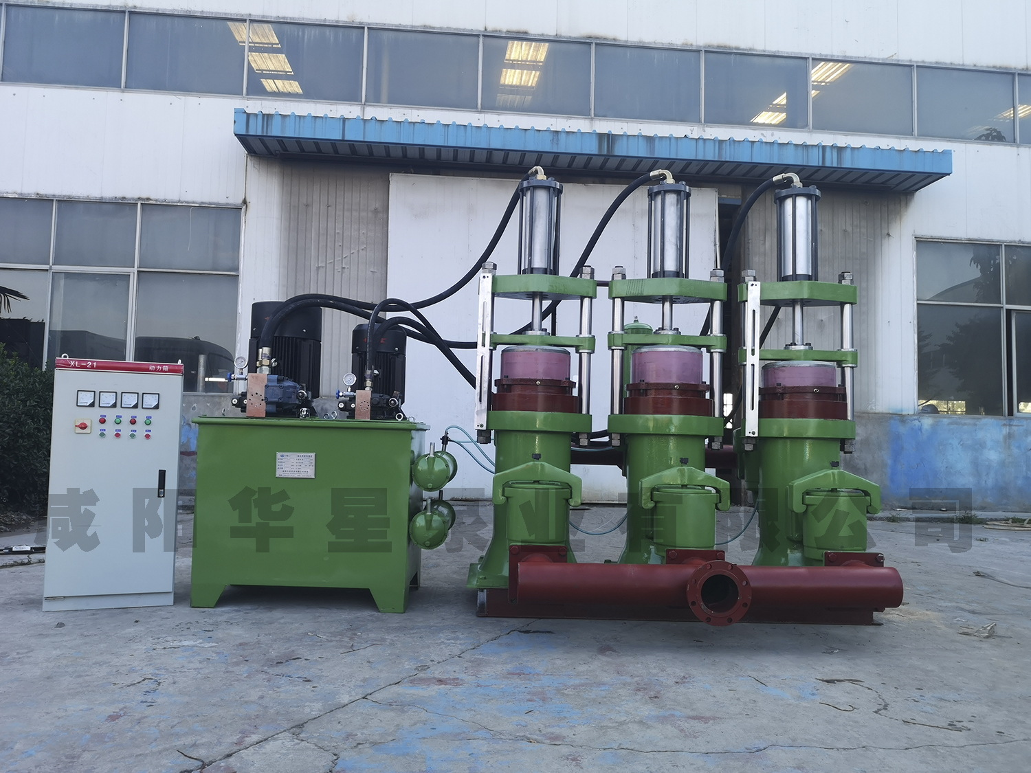 三缸(gāng)陶瓷柱(zhù)塞泵YB400-160視(shì)頻