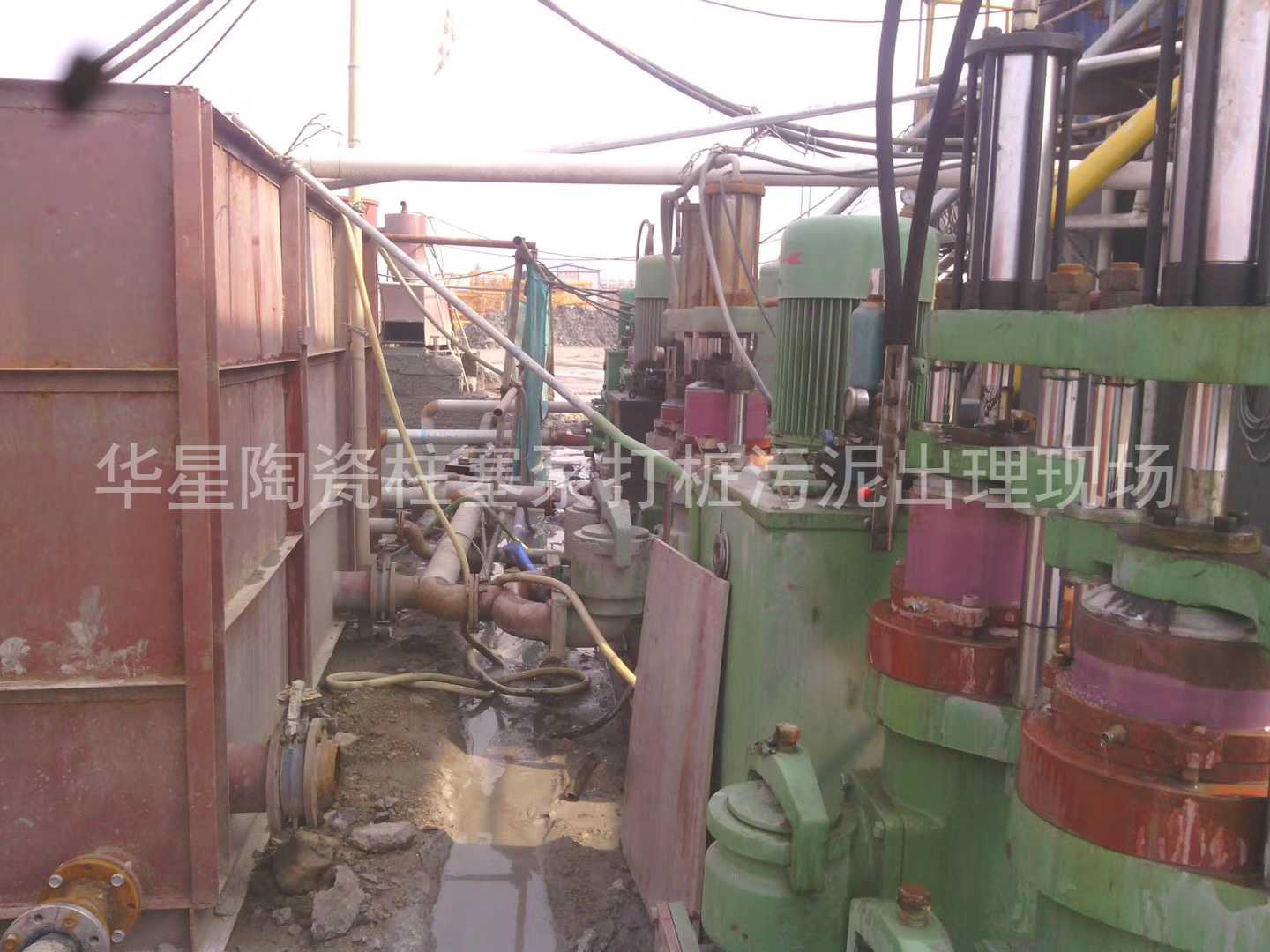 陶(táo)瓷柱塞泵使(shi)用現場房地(dì)産打樁污泥(ni)出理