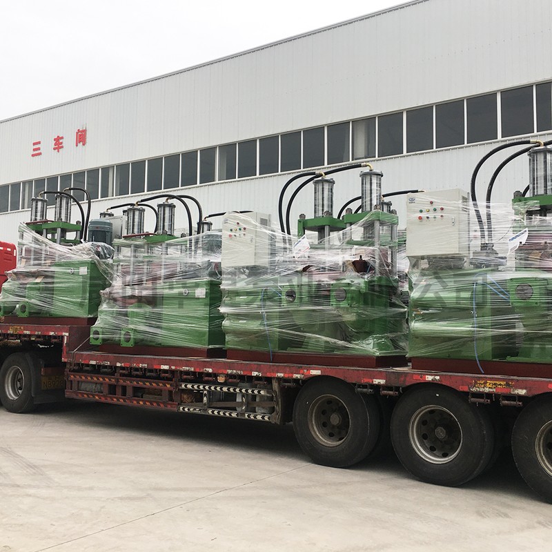 壓濾機(ji)節能進(jin)料泵，液(yè)壓陶瓷(cí)柱塞泥(ní)漿泵