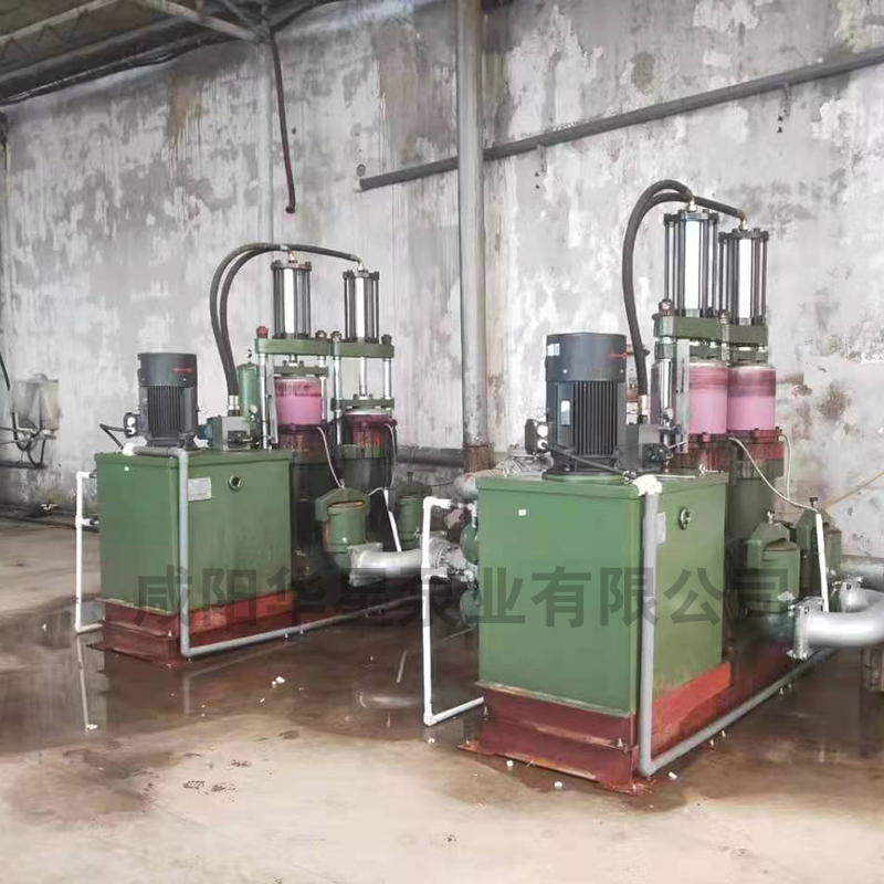 YB液壓陶(tao)瓷柱塞(sāi)泵簡介(jiè)