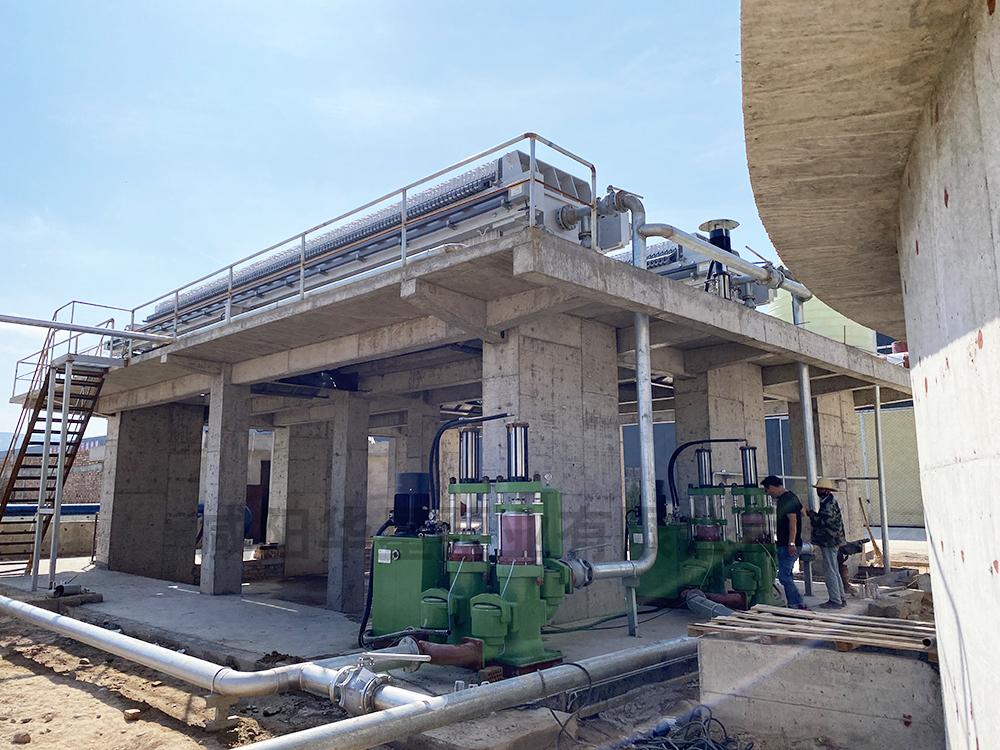 洗沙污(wu)水處理壓濾機(jī)進料泵